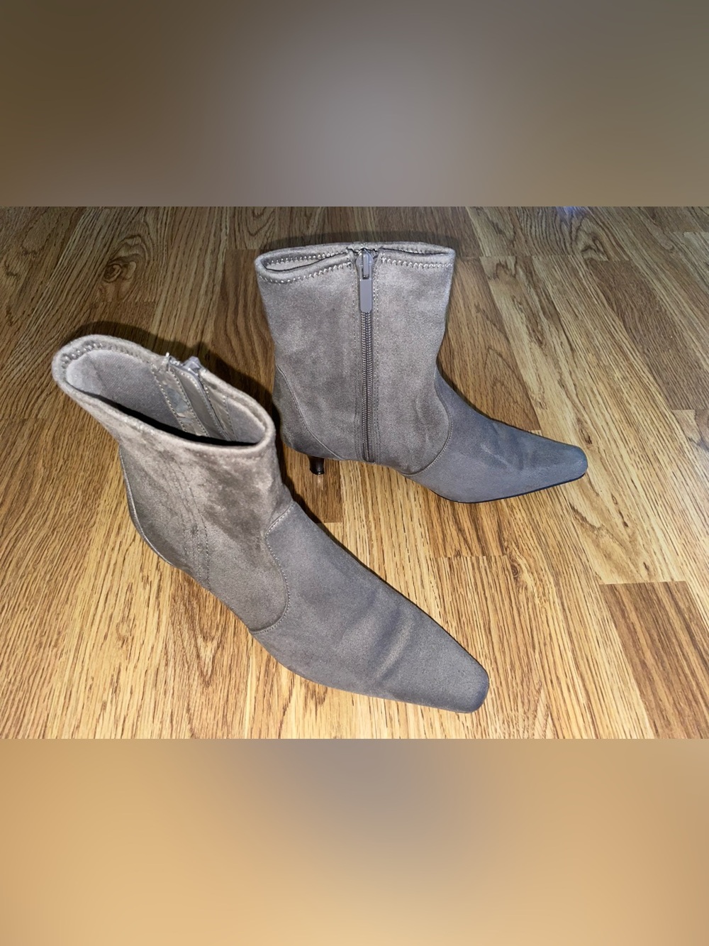 Apostrophe Brown Suede Ankle Booties Boots Women’s 8.5m Kitten Heel Side Zip
